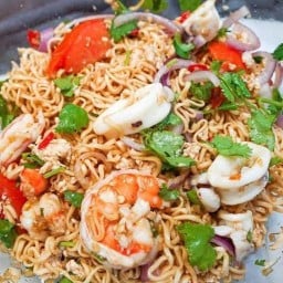 ร้านแซ่บ แสบทะลุดากByหยุงหญิง&ตั้ม ร้านแซ่บ แสบทะลุดากByหยุงหญิง&ตั้ม