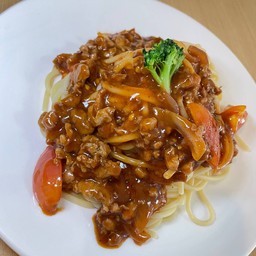 สปาเก็ตตี้มะเขือเทศ