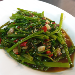 ผัดผักบุ้งไฟแดง