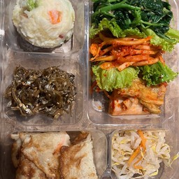 เครื่องเคียง(เครื่องเคียงแต่ละวันไม่เหมือนกัน)