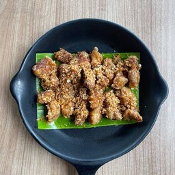 หมูสามชั้นทอดน้ำปลา