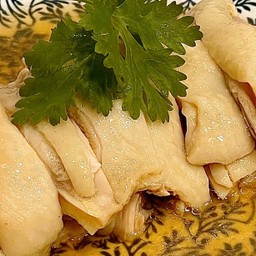 ไก่ตอนต้มสับ จานใหญ่ (สำหรับ 2-3 ท่าน)