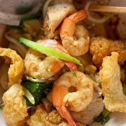 ก๋วยเตี๋ยวเจ๊แกละ สาขา อ้อมน้อย ( Official )