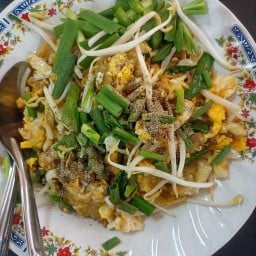 ร้านสองพี่น้อง หอยทอด ผัดไท