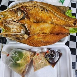 ปลากระพงทอดน้ำปลา