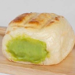 ไส้ทะลักสังขยาใบเตย