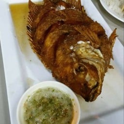 ปลาทับทิมทอดน้ำปลา.