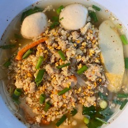เส้นเล็กต้มยำ