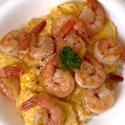 ข้าวราดไข่ข้นกุ้ง  ไข่ 2 ฟอง