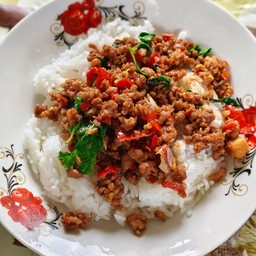 ข้าวผัดกระเพรา