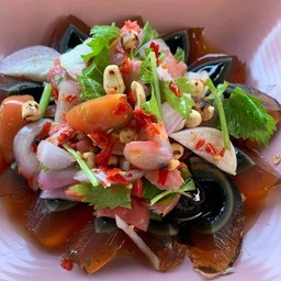 ยำไข่เยี่ยวม้า