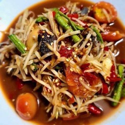 ส้มตำในบ้าน (Somtum naiban)