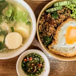 ข้าวกล่องครัวบ้านม่า