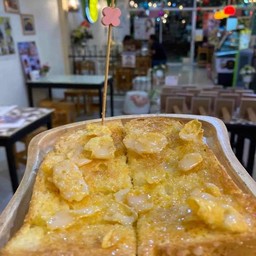 ขนมปังเนยนมคอนเฟก