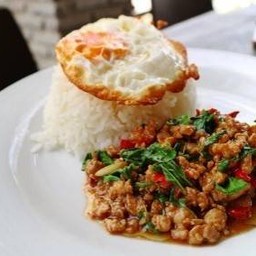 ข้าวกะเพราหมูสับ