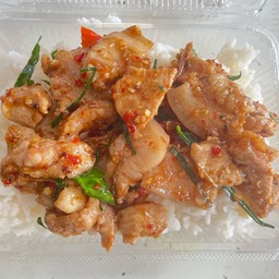 หมูสามชั้นผัดกะปิ