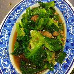 ผัดแขนงหมูกรอบ