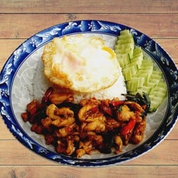 กะเพราอกไก่