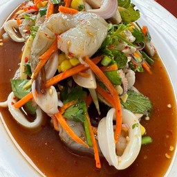 ยำกุ้งสดปลาหมึก