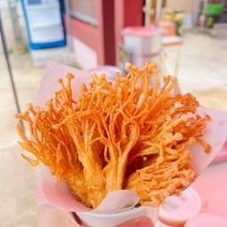 เห็ดเข็มทองเขย่า