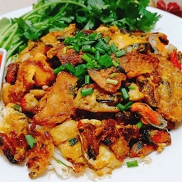 ร้านครัวคุณเจี๊ยบกระเพราถาดหน้าเซเว่นหนองแขวะ หนองแขวะ