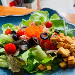 สลัดปูอัด-ไข่กุ้ง