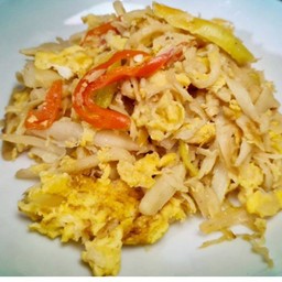หน่อไม้ผัดไข่