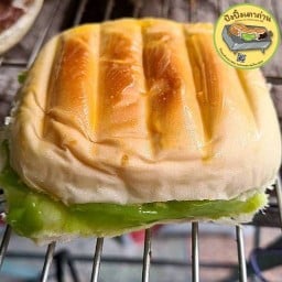 ขนมปังปิ้งเตาถ่าน ปังปิ้งจิ (ตลิ่งชัน) By กินชา กะ ปังปิ้ง