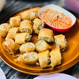 ปอเปี๊ยะทอดชุดใหญ่