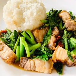 ขาหมูราชวงศ์ บรม 64