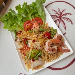 ตำมาม่าทะเล