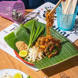 ผัดไทยไฟทะลุ