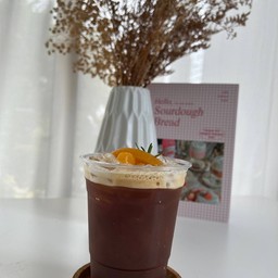 เบเกอรี่ อิ่มอุ่น คาแฟ่ บางโฉลง