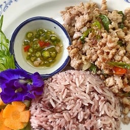 ข้าวกะเพราหมูสับ