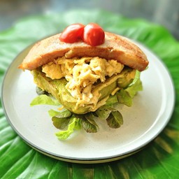 แซนวิชเบคอนออมเล็ต