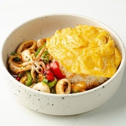 ข้าวปลาหมึกพริกเผา+ไข่ข้น
