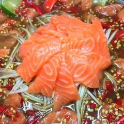 ส้มตำปลาแซลมอนปลาร้า
