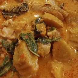 แกงฟักทองใส่ไก่