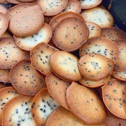 ขนมงากรอบ芝麻薄脆