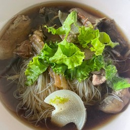 เส้นหมี่ เลือกเนื้อ