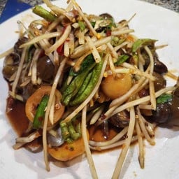 ส้มตำหอยโข่ง