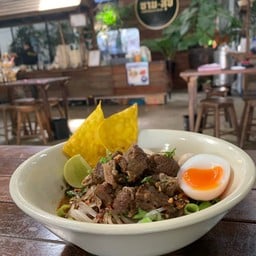 Braised Pork Tom Yum Boat Noodles