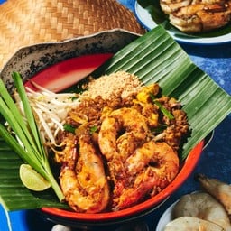 ผัดไทยกุ้งห่วยแต่สด