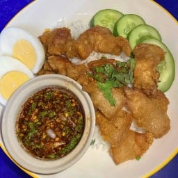 ข้าวหมูทอด&ข้าวปลาเเกะ