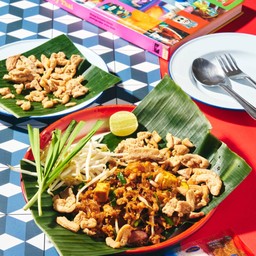 ผัดไทยโคตรกากหมูดำไอบีเรีย