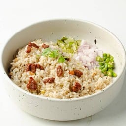 ข้าวผัดมันเนื้อกับเนื้อแดดพริกสด