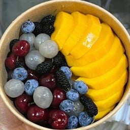 Hungry fruit ผลไม้พร้อมทาน