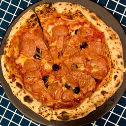 พิซซ่าซาลามี่