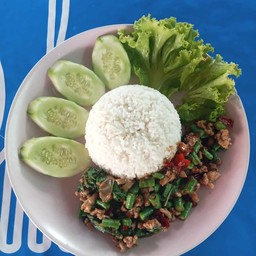 กระเพราเนื้อ