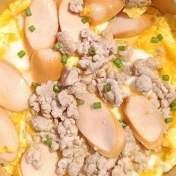 ข้าวไข่ข้นไส้กรอก + หมูสับ